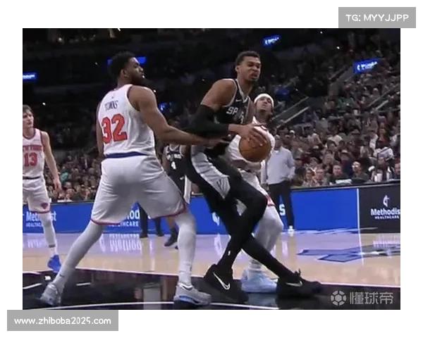 文班亚马称膝盖仅酸痛，自信下一场复出